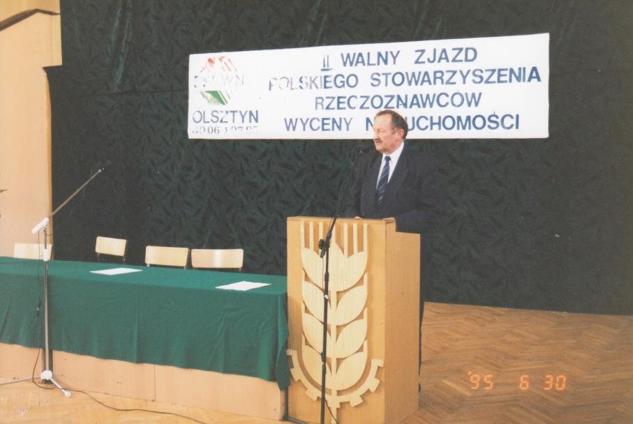 II Walny Zjazd Delegatów, Olsztyn 1995 r. – przemawia prezydent PSRWN prof. Andrzej Hopfer